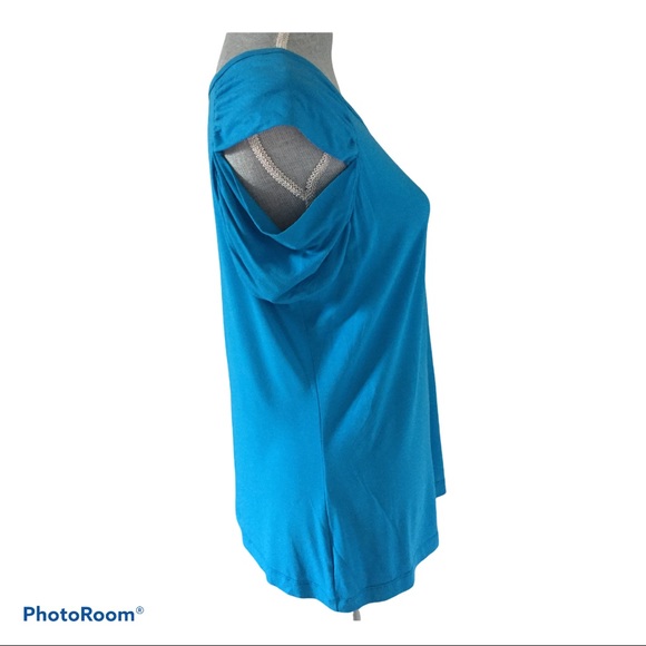 St.John Top - Picture 3 of 7